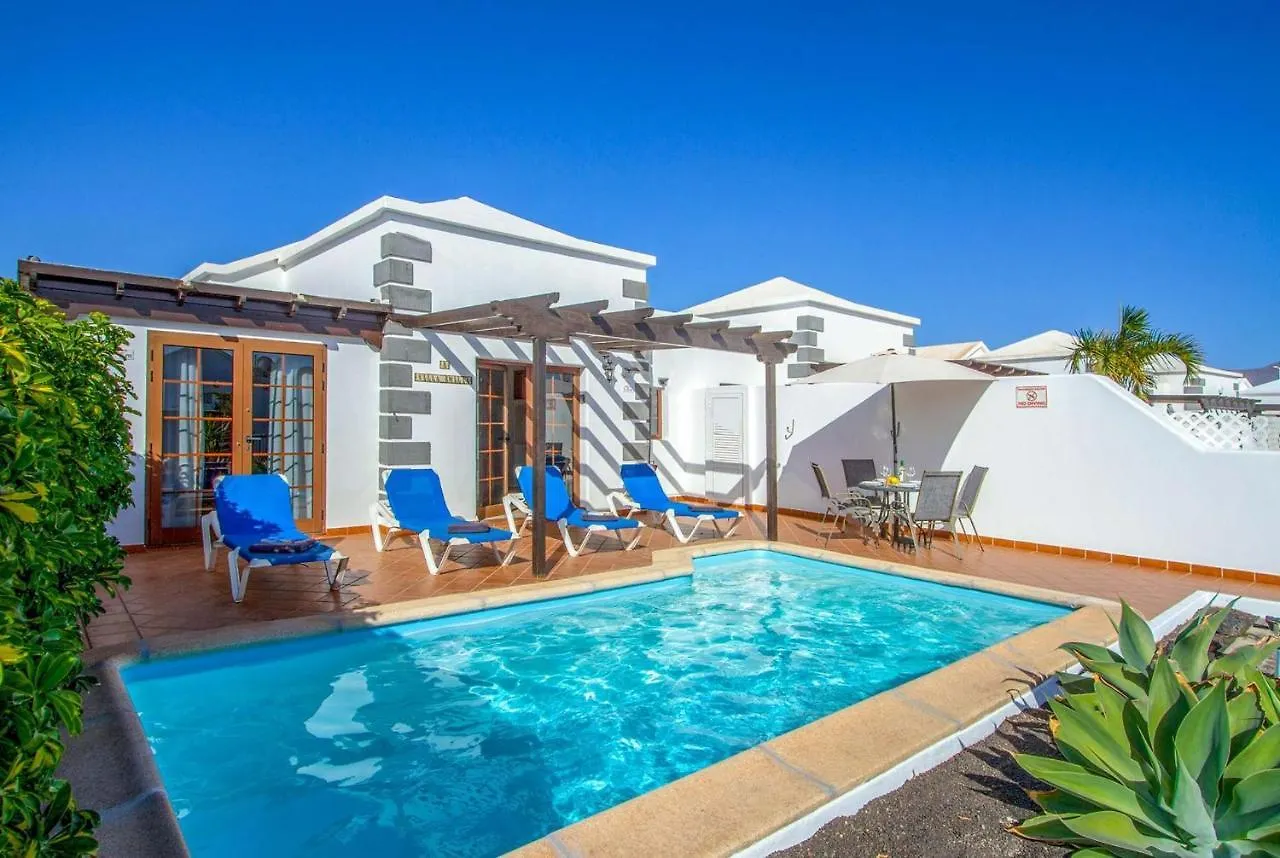 Vila Emilia Playa Blanca