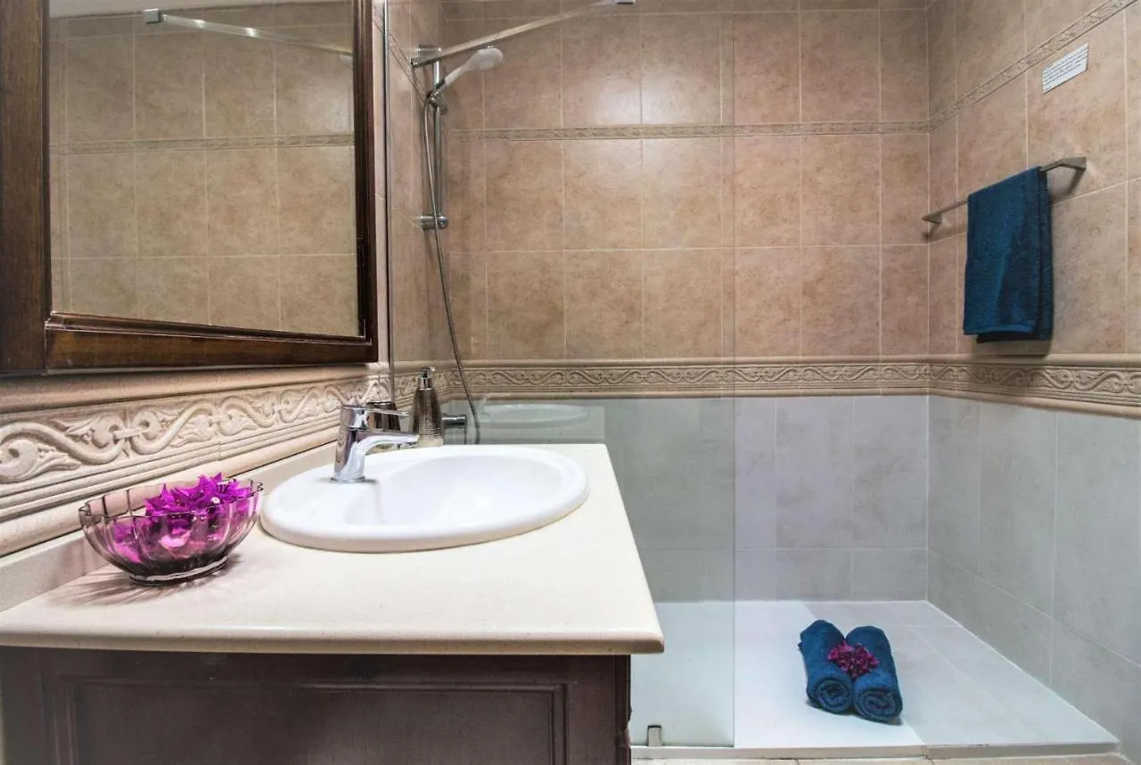 Vila Emilia Playa Blanca  0*, Playa Blanca (Lanzarote) Španělsko